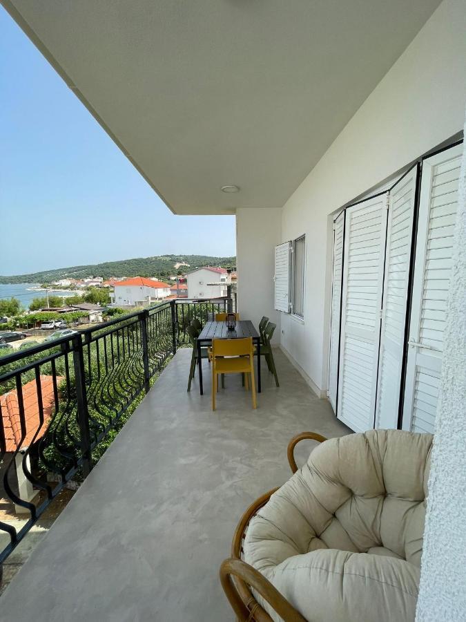 Apartment Capitano Слатине Екстер'єр фото